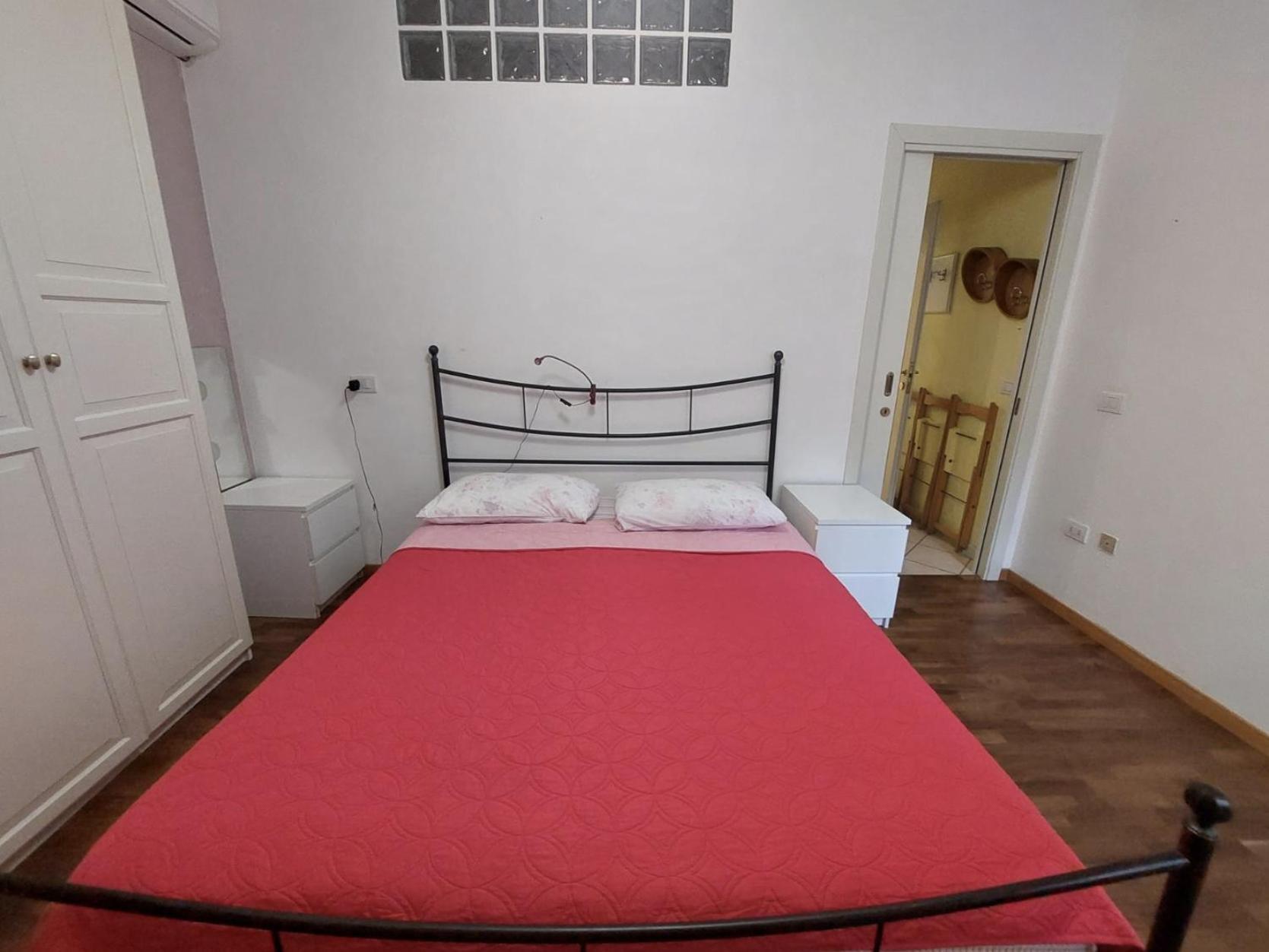 Bilocale Centro Storico Apartment Песаро Екстериор снимка