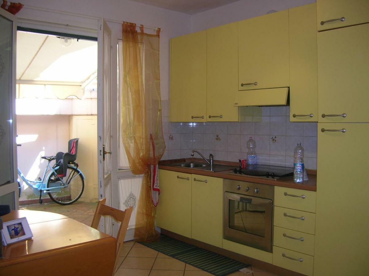 Bilocale Centro Storico Apartment Песаро Екстериор снимка